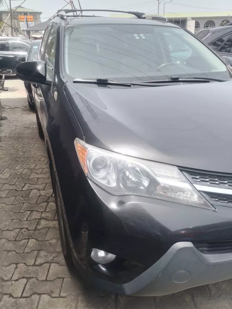 Toyota RAV 4   - 2013
