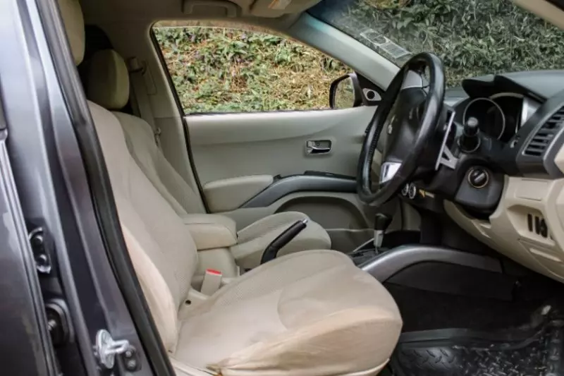 Mitsubishi OUTLANDER   - 2008