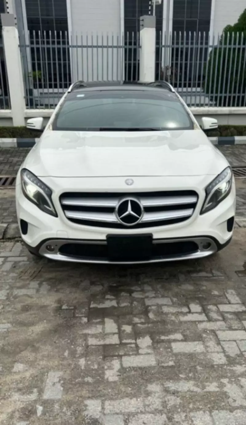 Mercedes-Benz GLA 250   - 2015