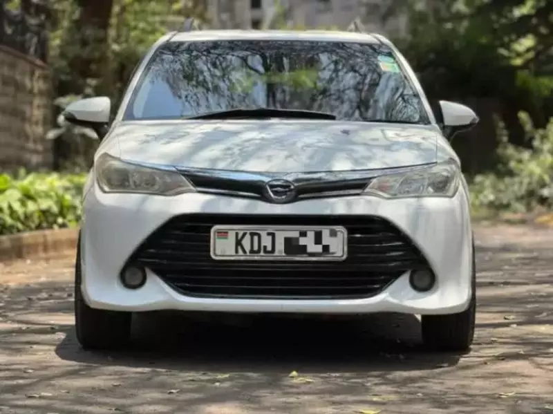 Toyota Fielder    -