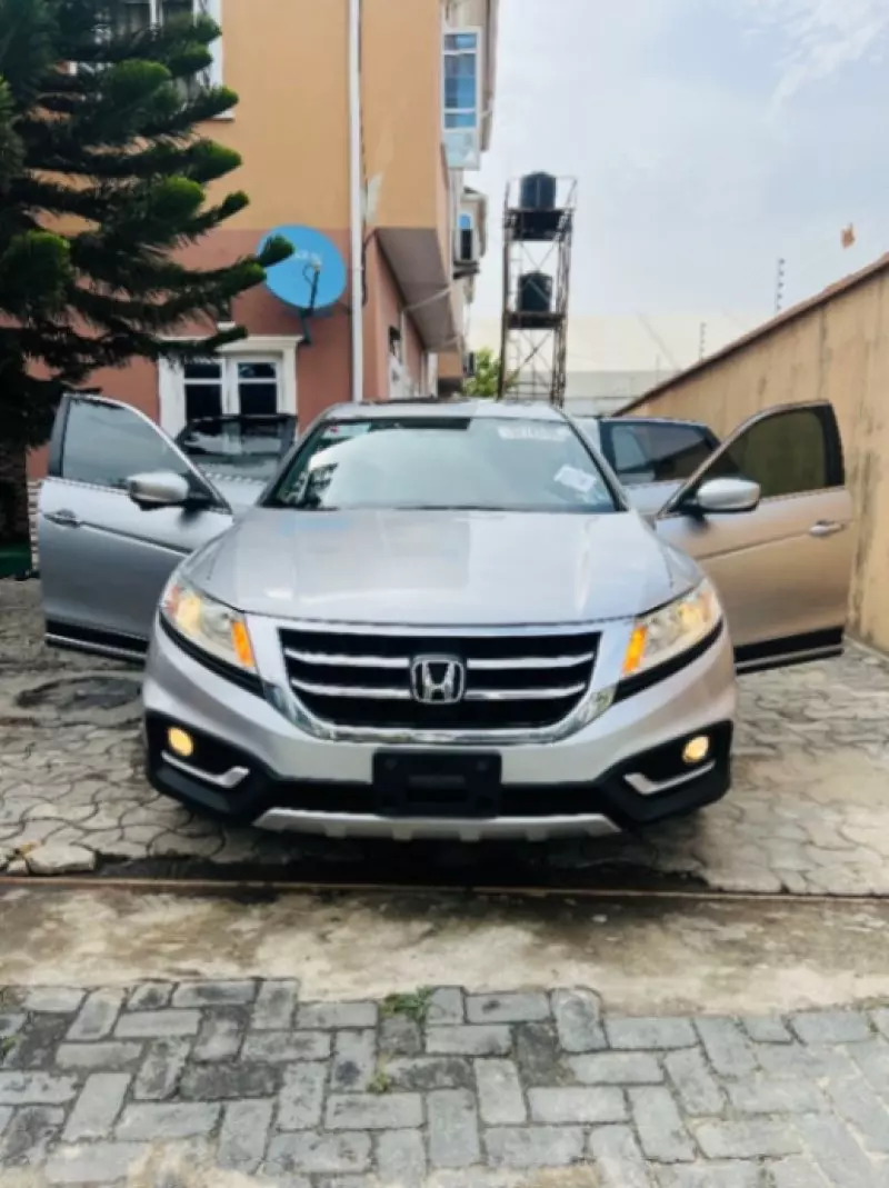 Honda Crosstour - 2014