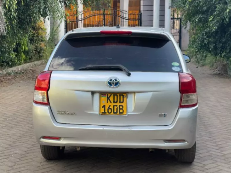 Toyota Fielder hybrid