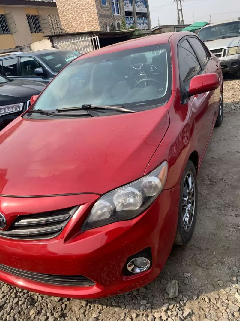 Toyota Corolla   - 2013