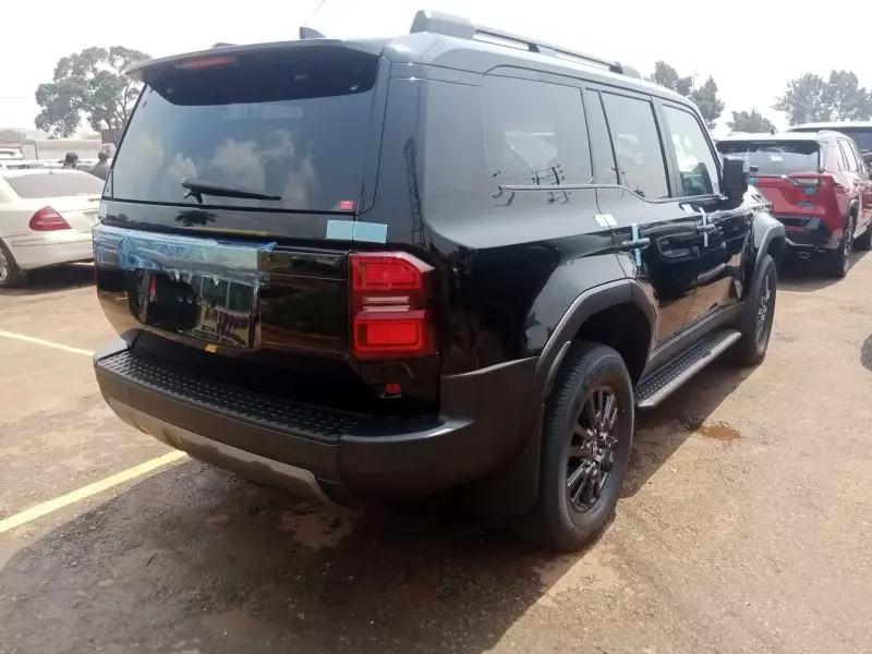 Toyota Landcruiser Prado   - 2023