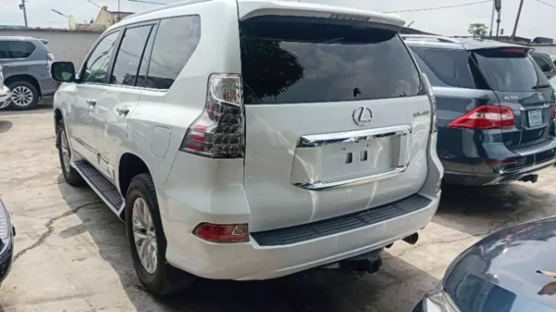 Lexus GX 460