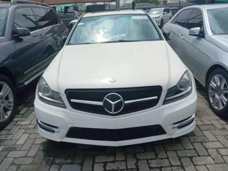 Mercedes-Benz C 300   - 2014