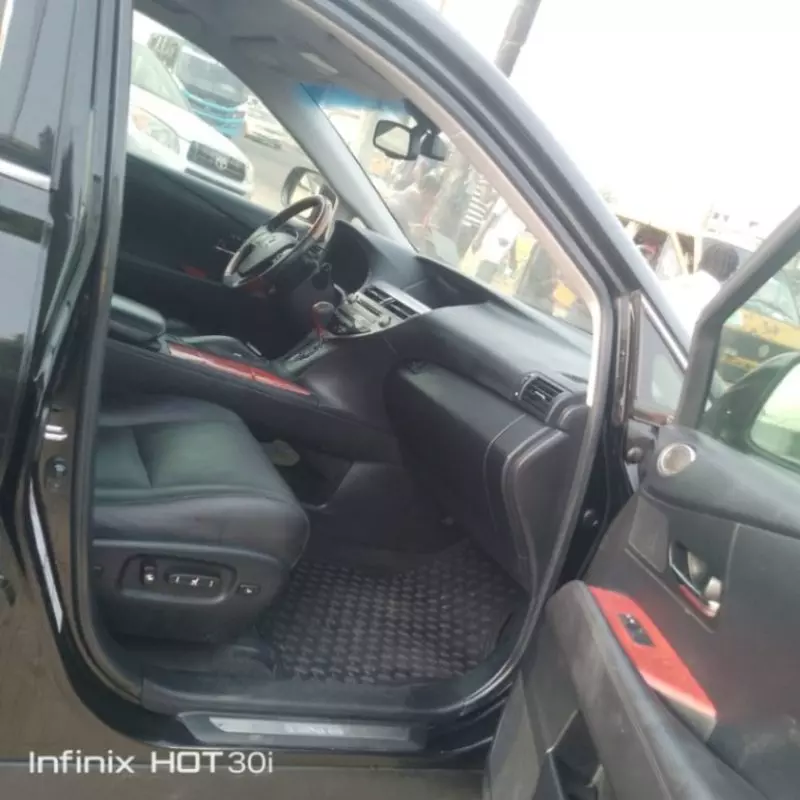 Lexus RX   - 2010
