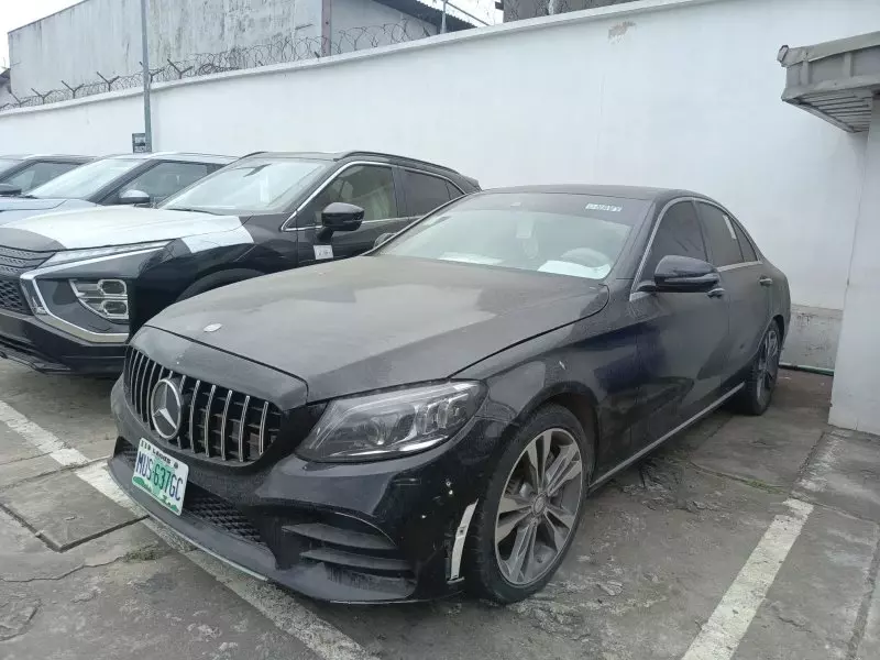 Mercedes-Benz C 300   - 2016