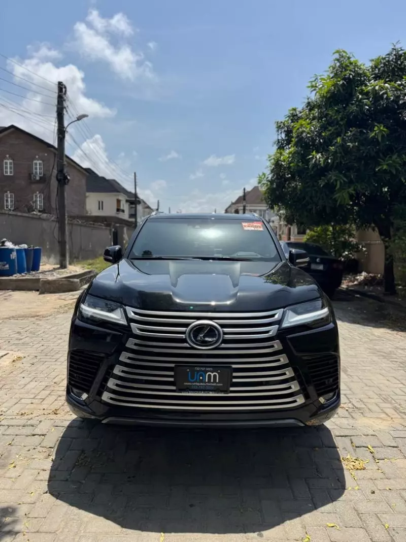 Lexus LX 600   - 2023