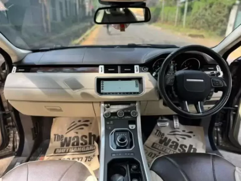 Land Rover Range Rover Evoque   - 2017