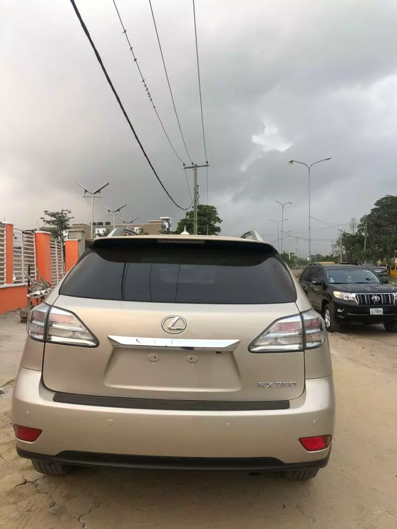Lexus RX 350   - 2012