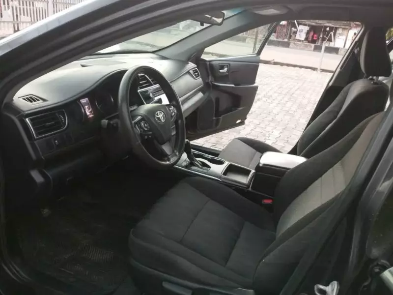 Toyota Camry   - 2016