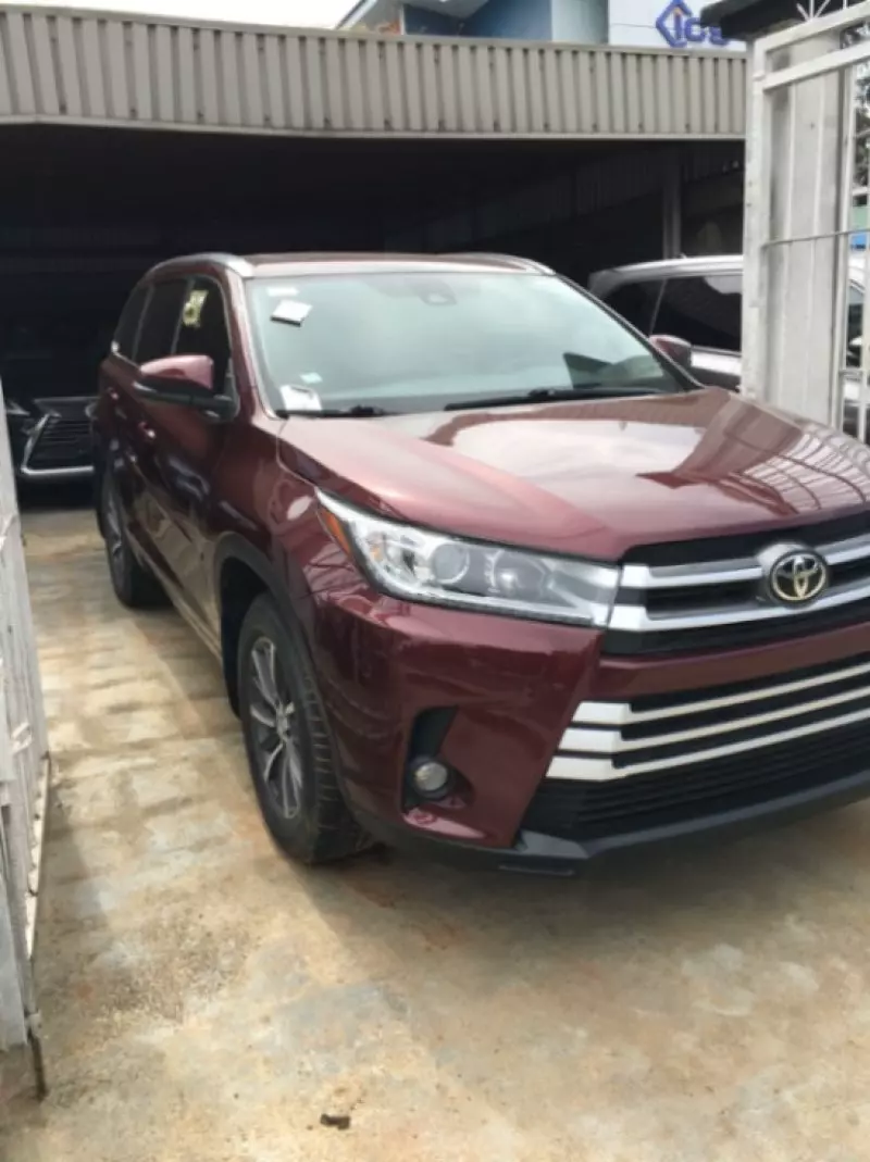 Toyota Highlander   - 2018