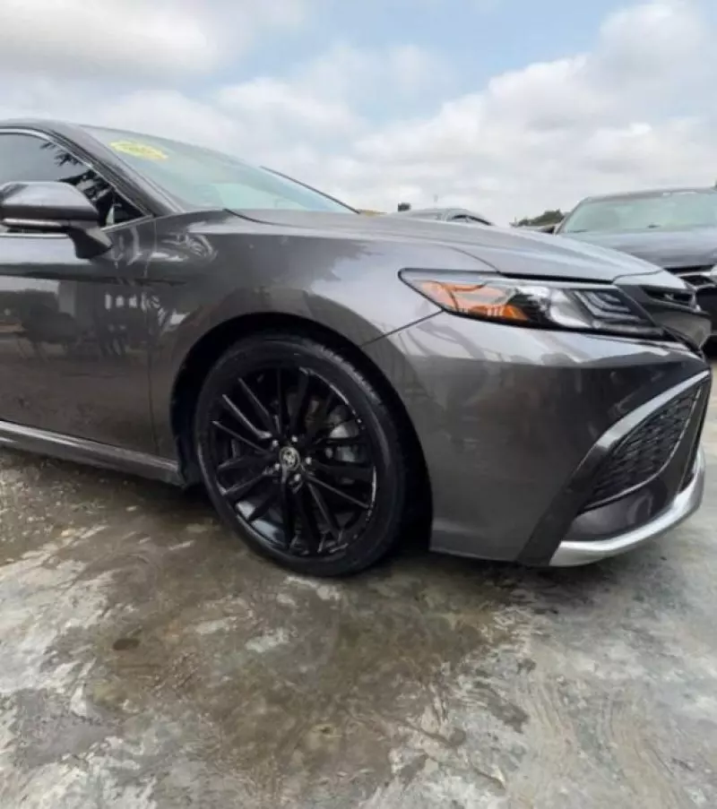 Toyota Camry   - 2022