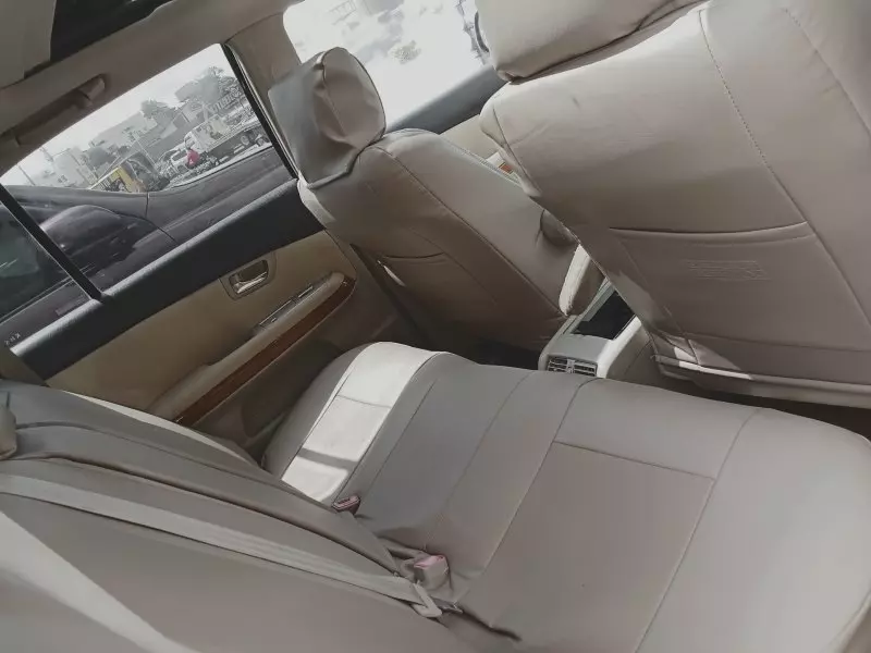 Toyota Harrier   - 2005