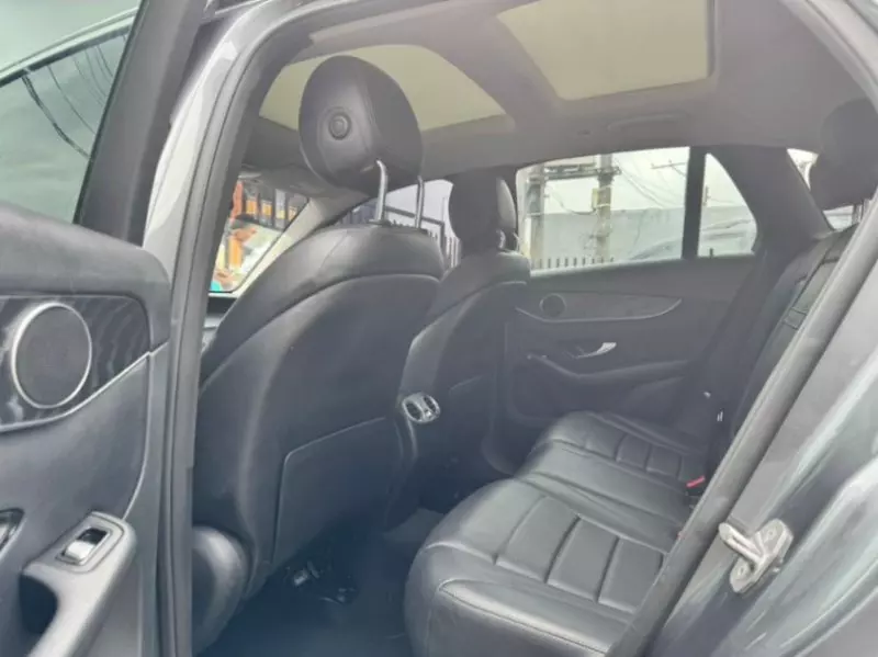Mercedes-Benz GLC 300   - 2017