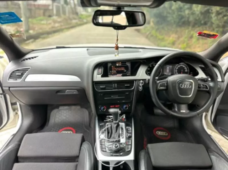 Audi A4   - 2011