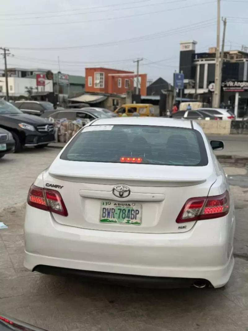 Toyota Camry   - 2007