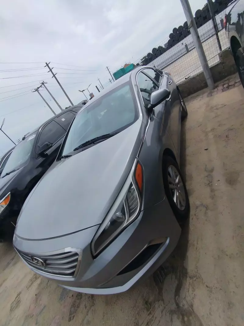 Hyundai Sonata   - 2017