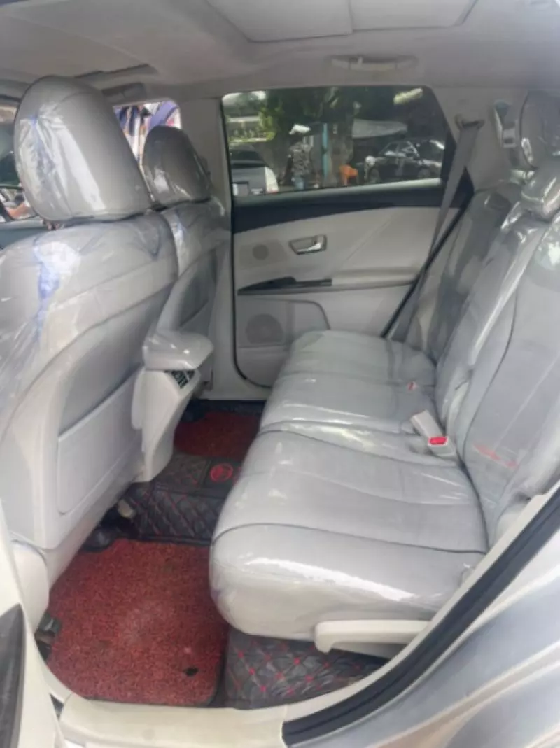 Toyota Venza   - 2013