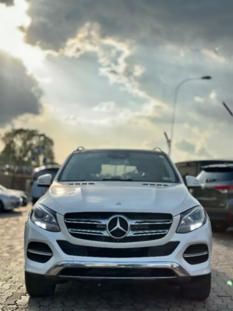 Mercedes-Benz GLE 350   - 2016
