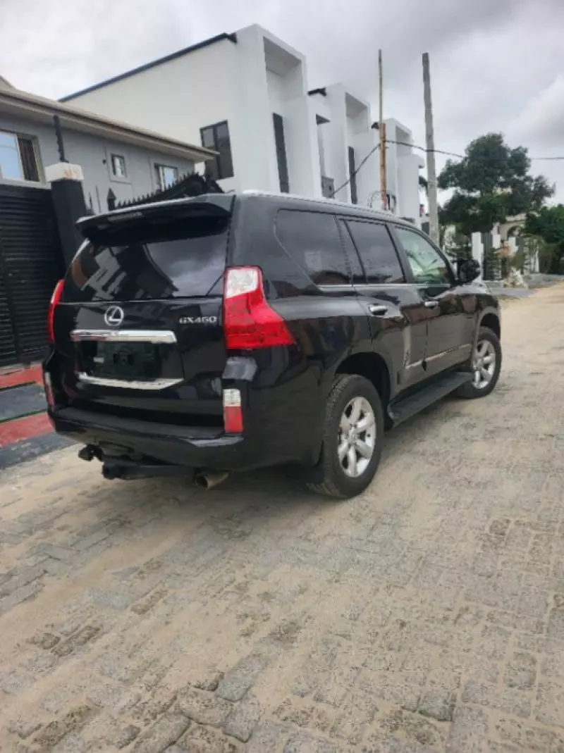Lexus GX 460   - 2012