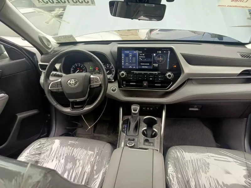 Toyota Highlander - 2021