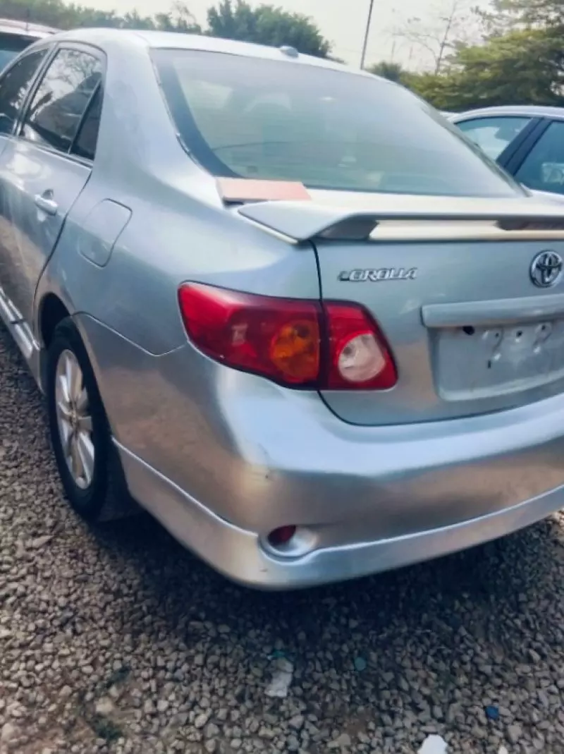 Toyota Corolla - 2010