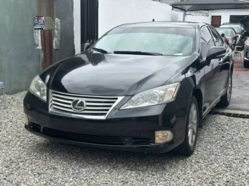 Lexus ES 350   - 2012