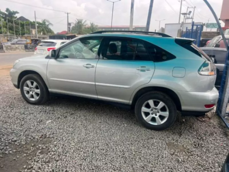 Lexus RX 330