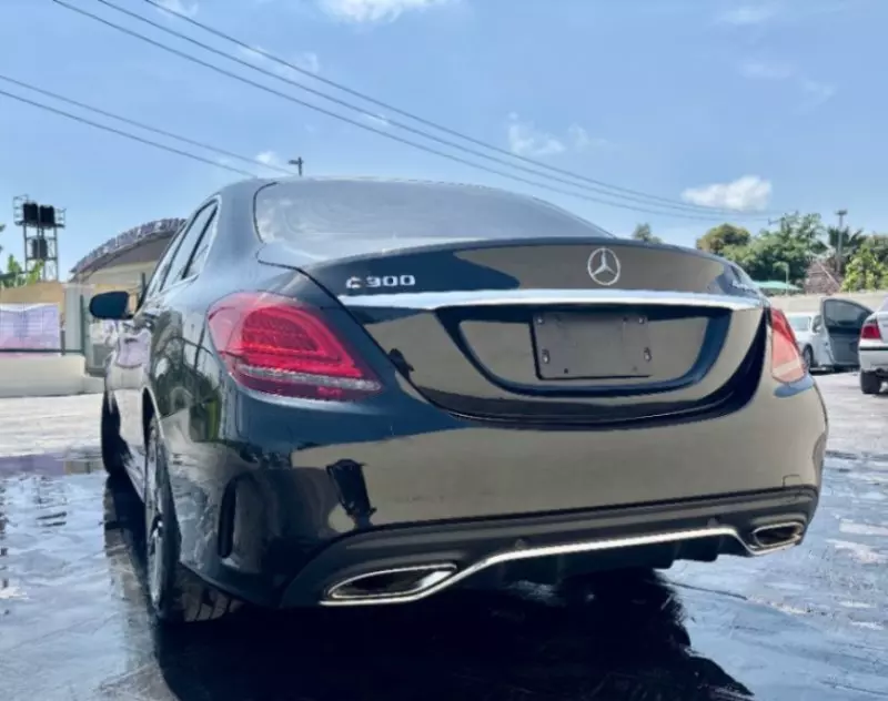 Mercedes-Benz C 300