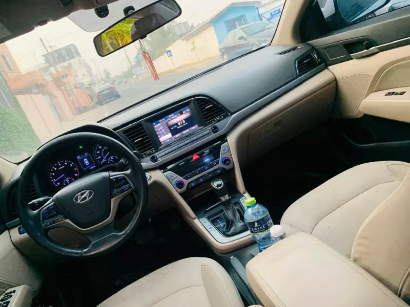 Hyundai Elantra   - 2017