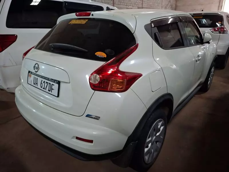 Nissan Juke   - 2011