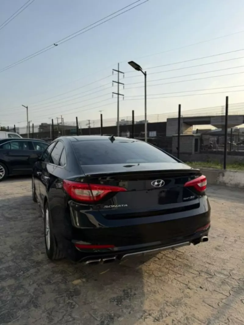 Hyundai Sonata - 2015