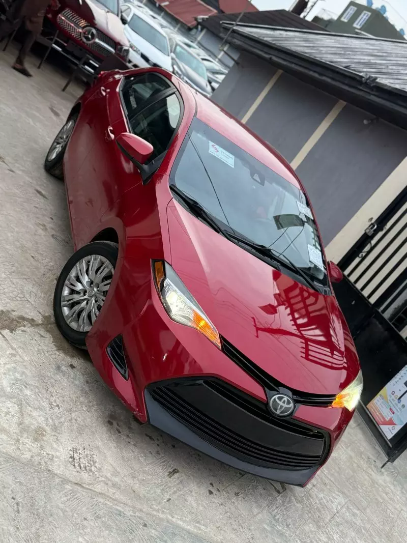 Toyota corolla   - 2018