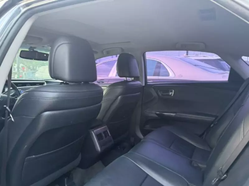 Toyota Avalon   - 2013