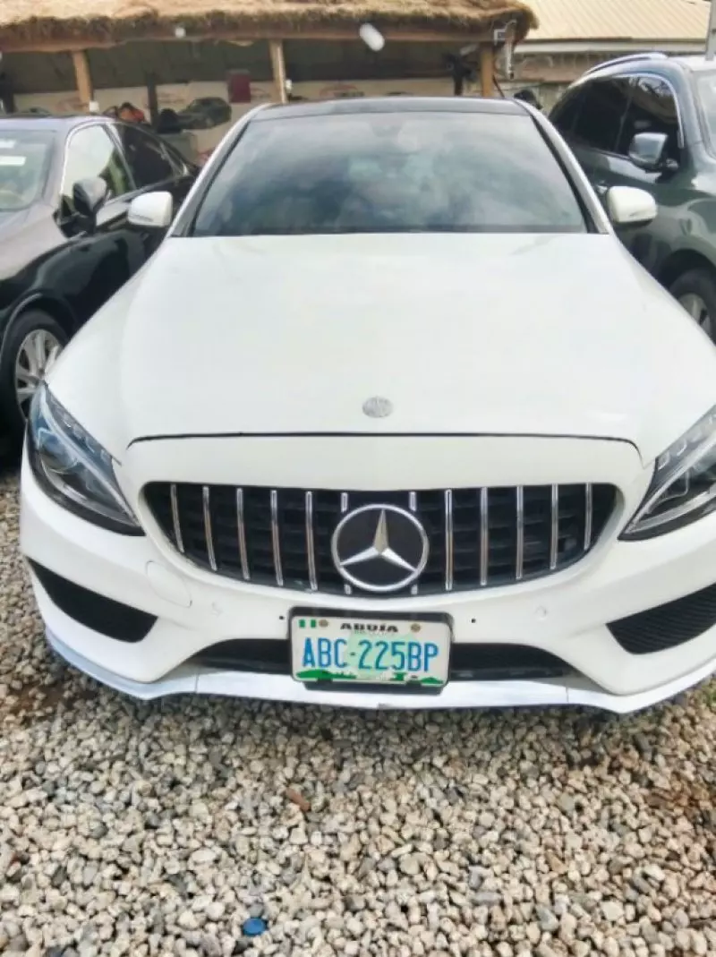 Mercedes-Benz C 300   - 2015