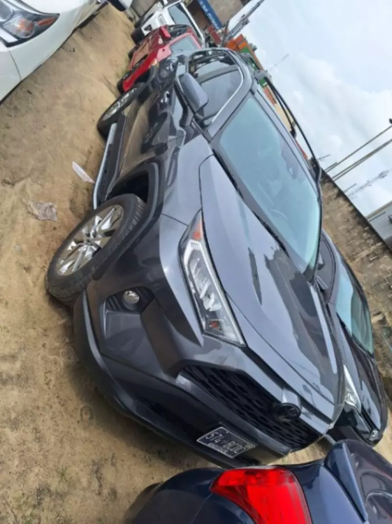 Toyota Rav4   - 2020