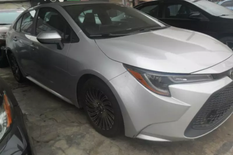 Toyota Corolla   - 2021