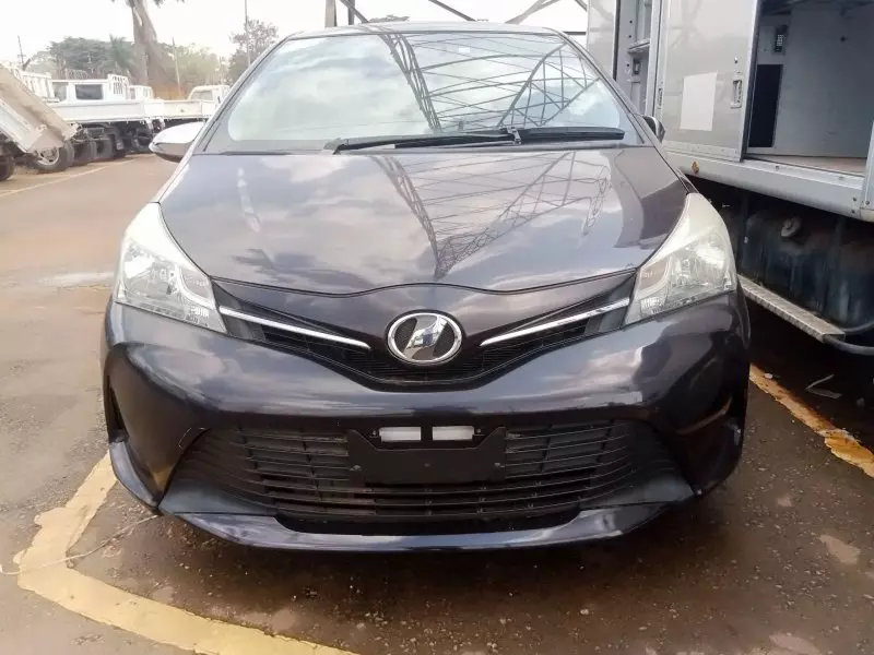 Toyota Vitz   - 2016