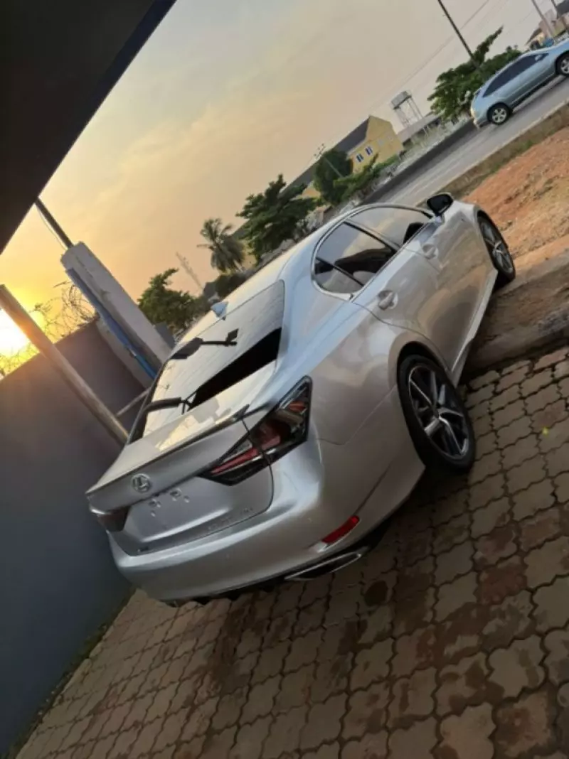 Lexus GS