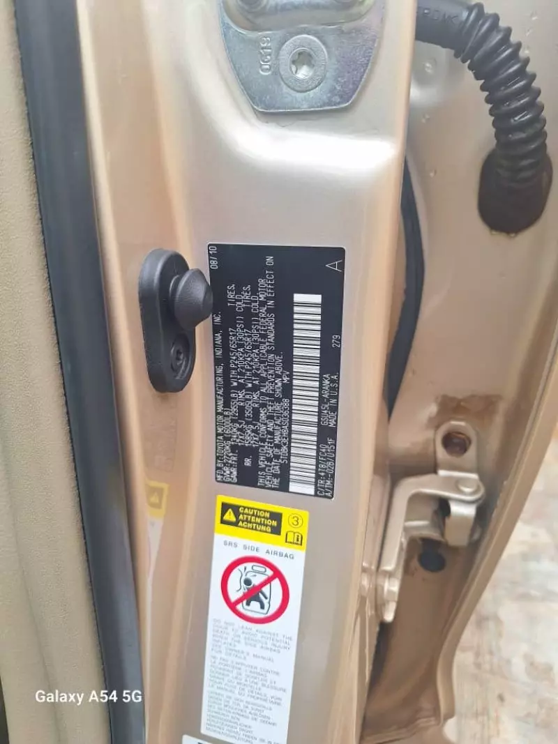 Toyota Highlander   - 2010