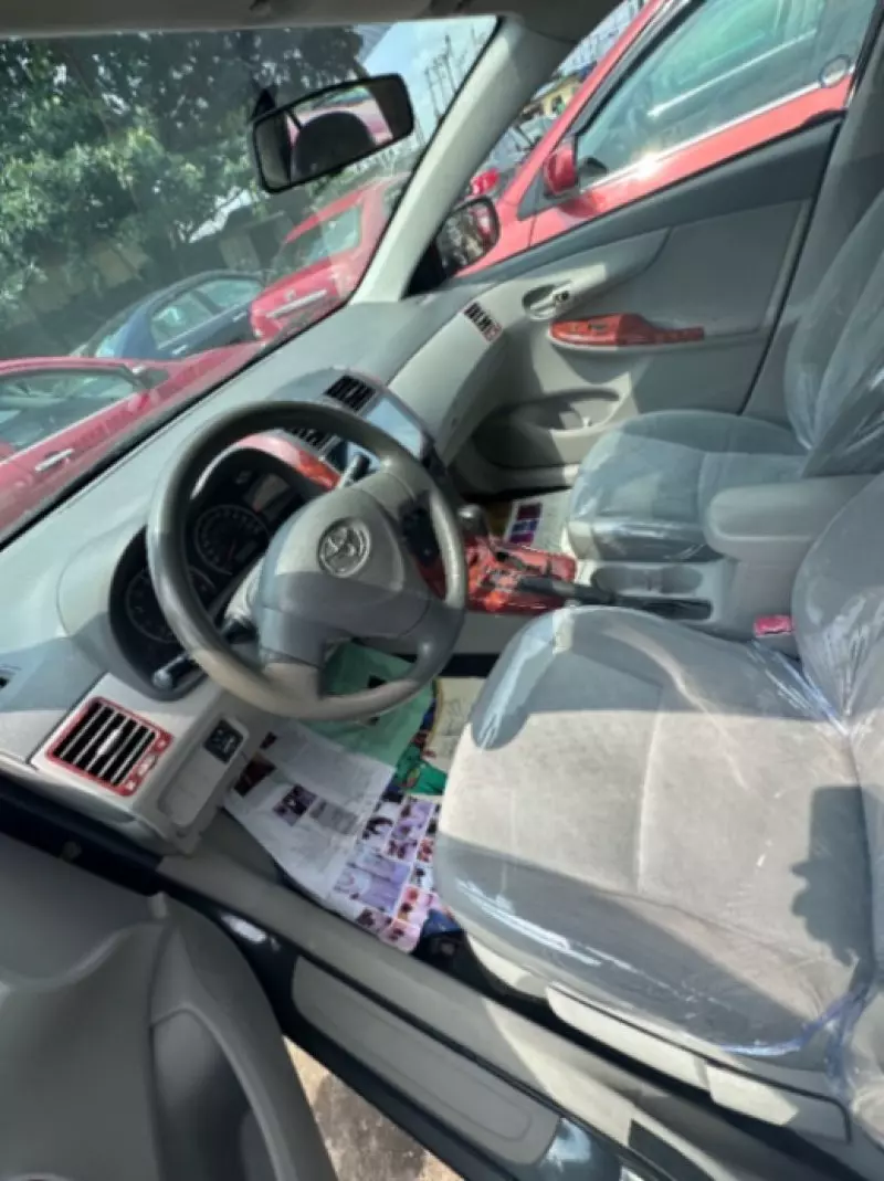 Toyota Corolla   - 2013