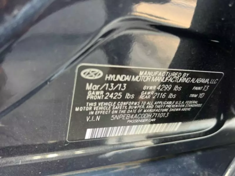Hyundai Sonata   - 2013