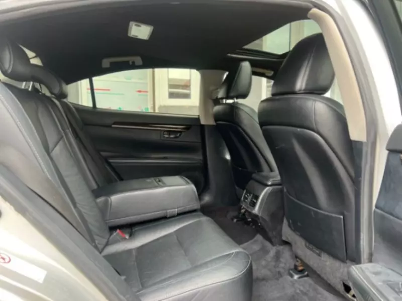 Lexus ES 350   - 2013