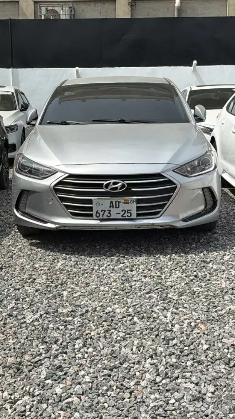 Hyundai Elantra   - 2018
