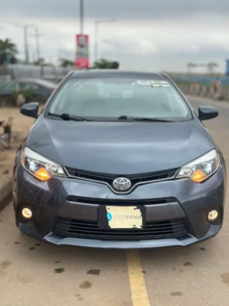 Toyota Corolla   - 2016