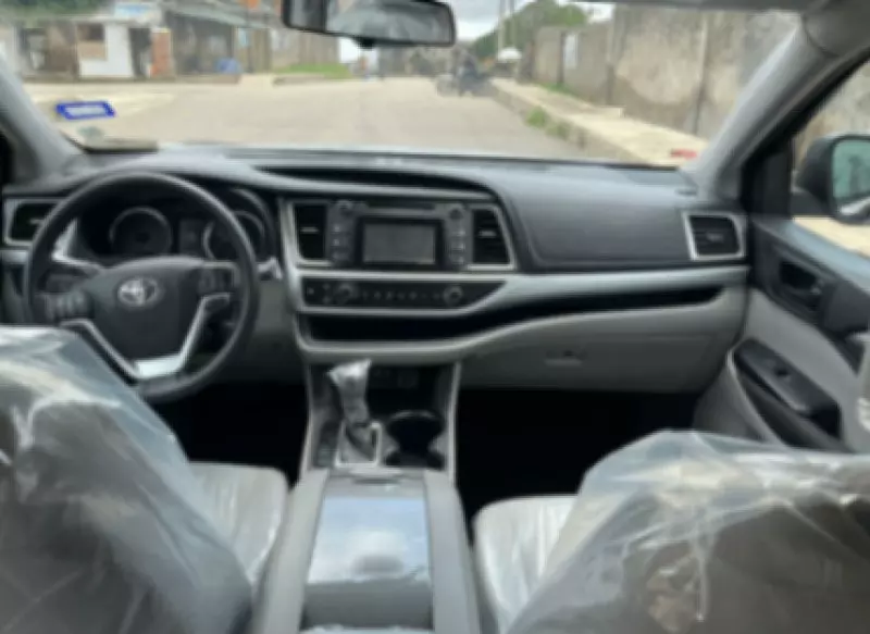 Toyota Highlander   - 2019