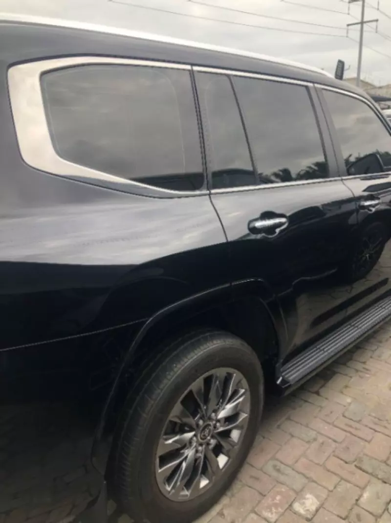 Toyota Land Cruiser   - 2022