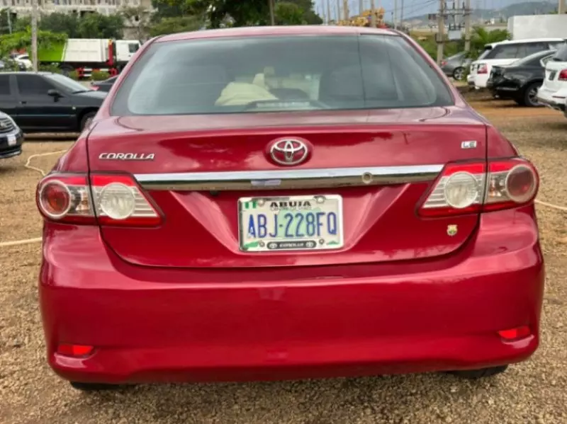 Toyota Corolla   - 2012